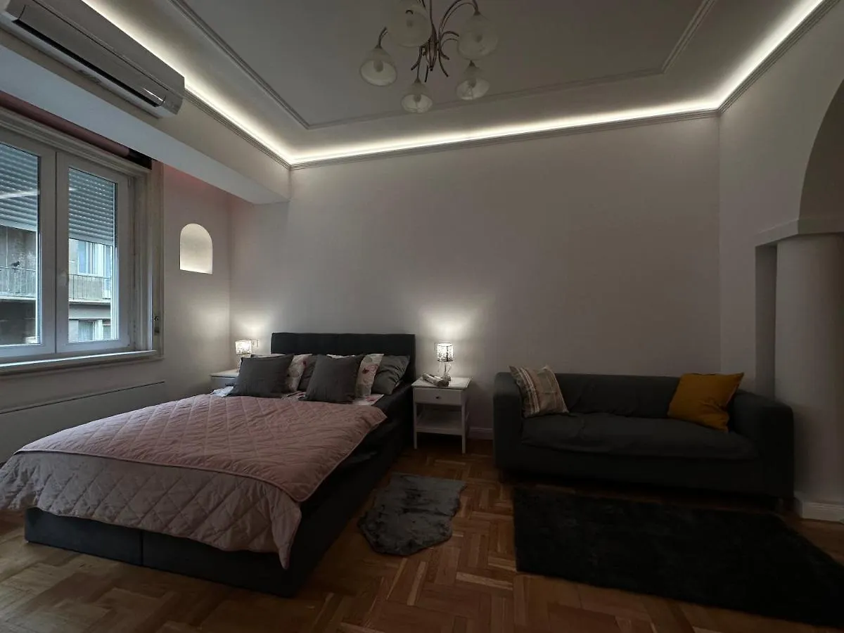 Elegant Home In The City Centre With Ac Budapest 0*,  Magyarország